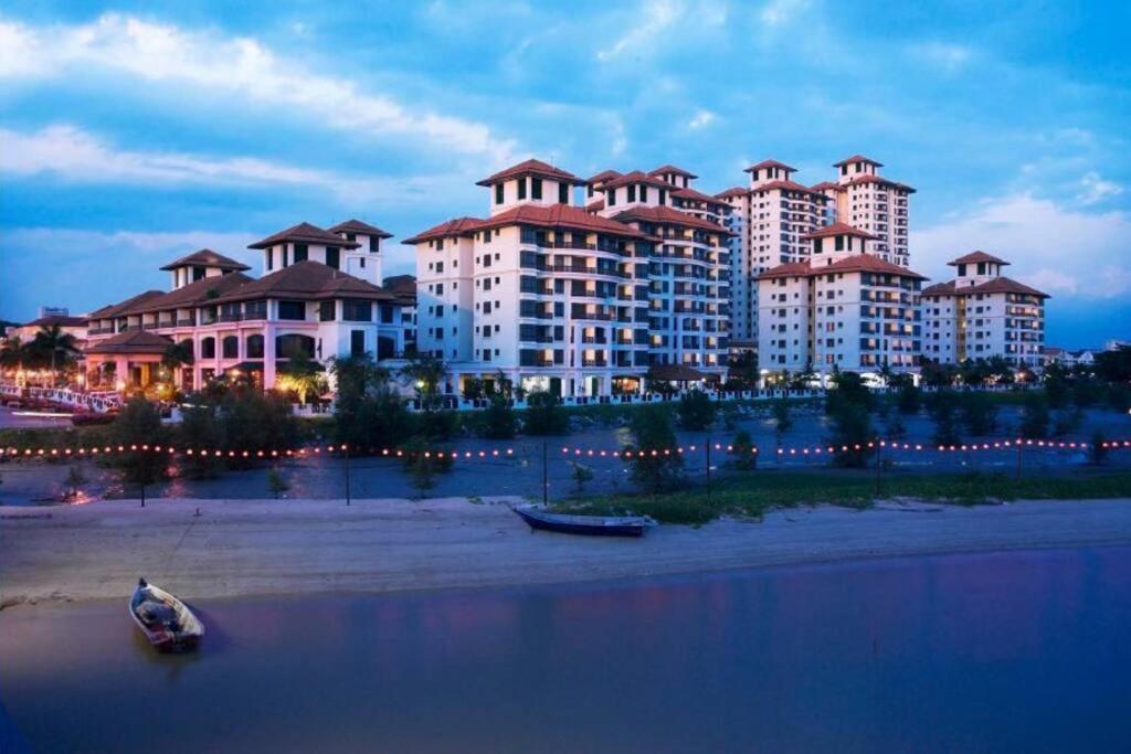 Instay Costa Mahkota Next To Mahkota Parade Malacca Exteriör bild