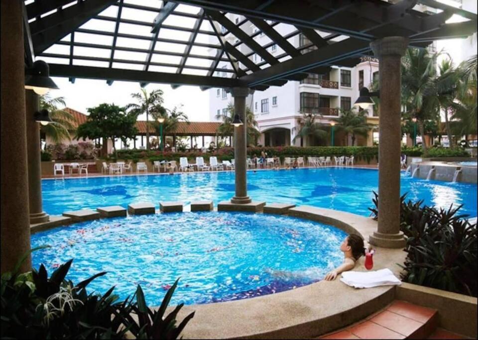 Instay Costa Mahkota Next To Mahkota Parade Malacca Exteriör bild